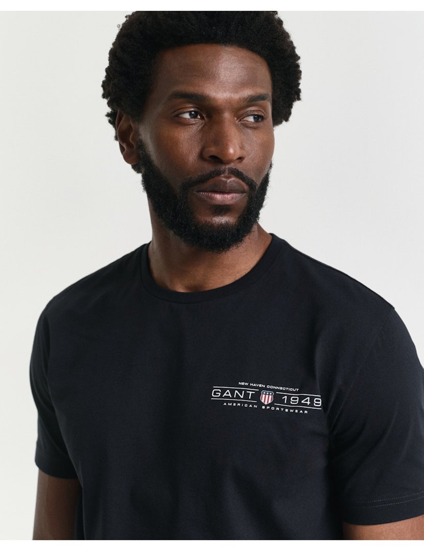 T-shirt Printed Graphics Preto