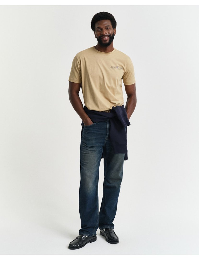 T-shirt Printed Graphics Castanho