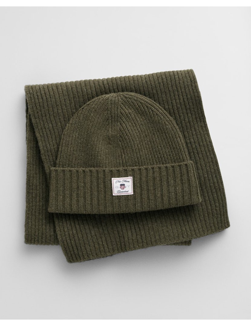 Conjunto de gorro e cachecol Verde