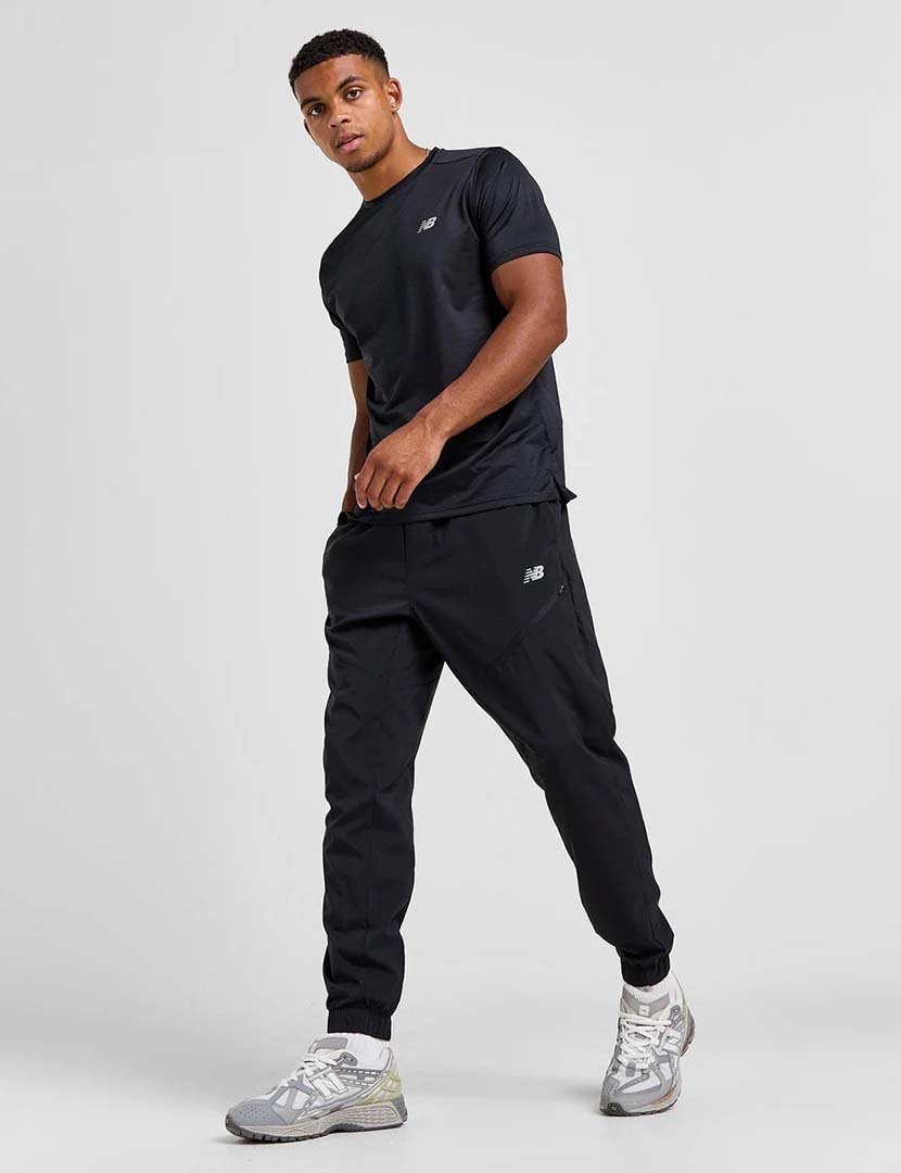 Calças desportivas NB Woven Zip Pocket Preto