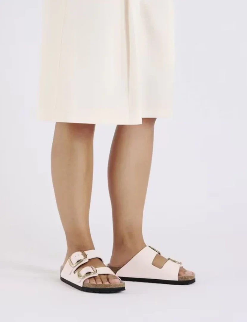 Sandálias Arizona Big Buckle Leather Patent Rosa Estreito