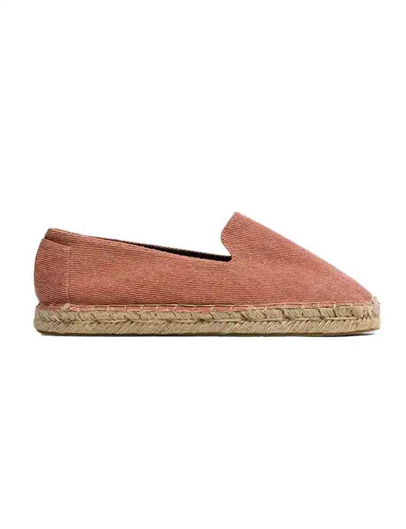 Moc Essential Clae Woman