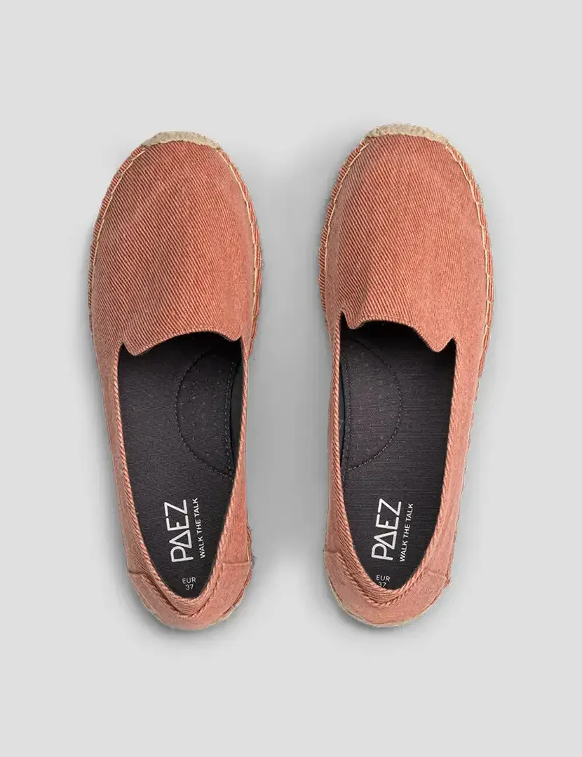 Moc Essential Clae Woman